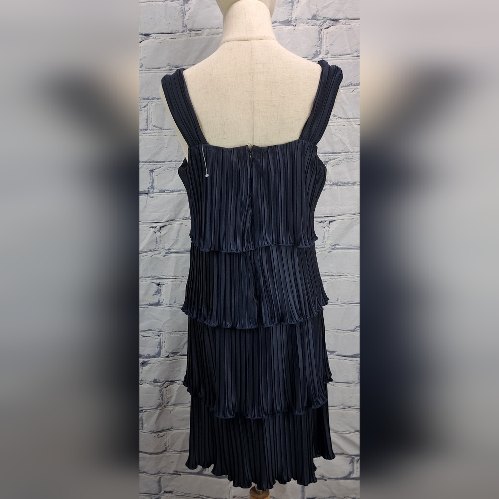 NEW DKNY Sleeveless Square Neck Tiered Ruffle Pleated Swing Dress Navy 6 US - Picture 9 of 16